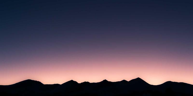 定性研究与定量研究如何结合：混合方法在市场洞察与情报分析中的协同应用